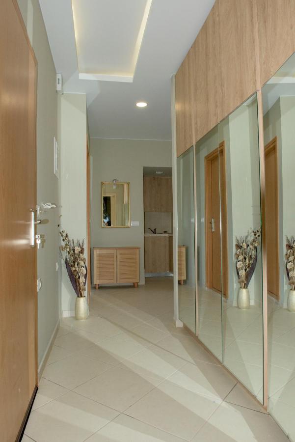 Rafaela Apartments Истро Экстерьер фото