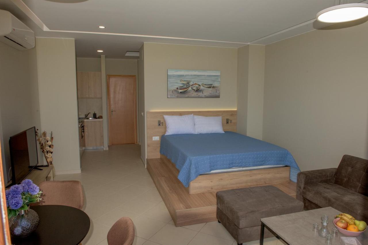 Rafaela Apartments Истро Экстерьер фото