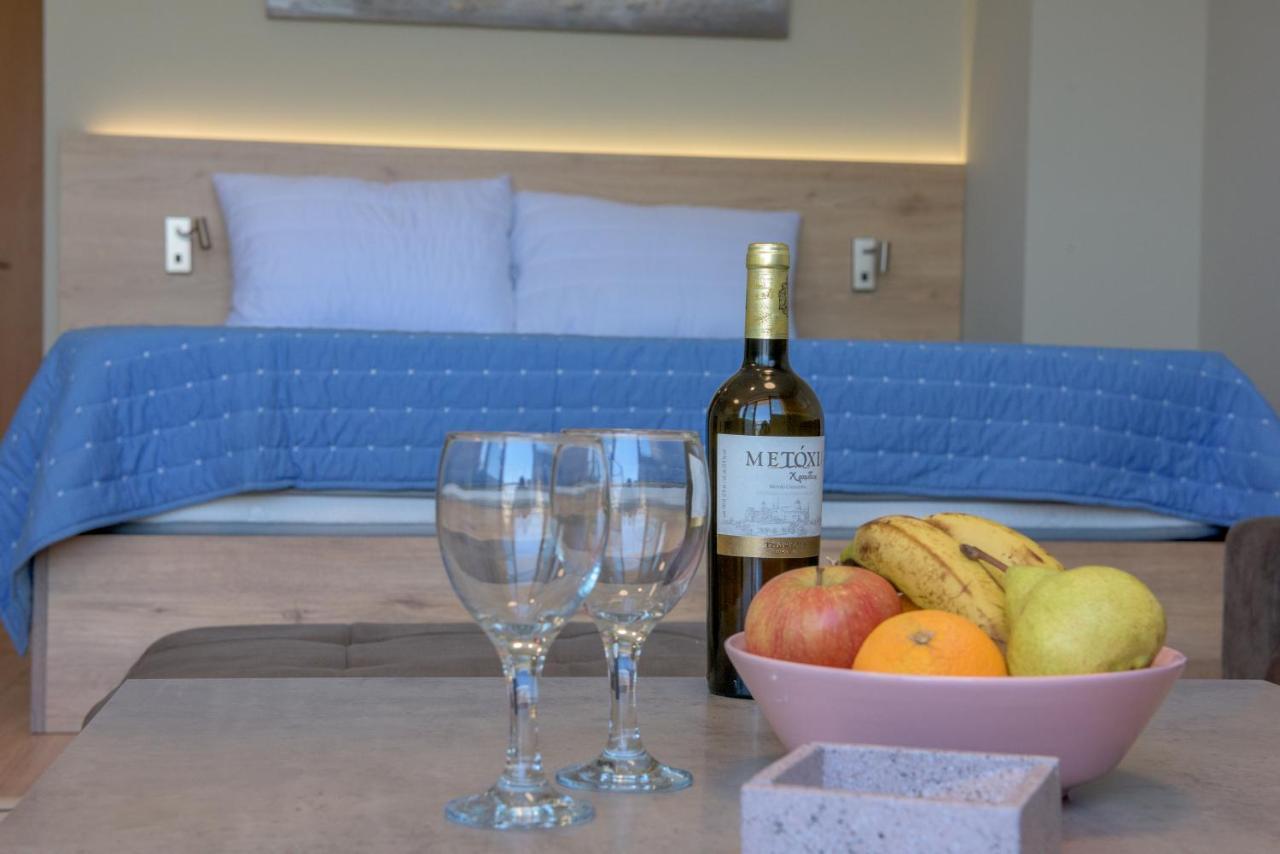Rafaela Apartments Истро Экстерьер фото
